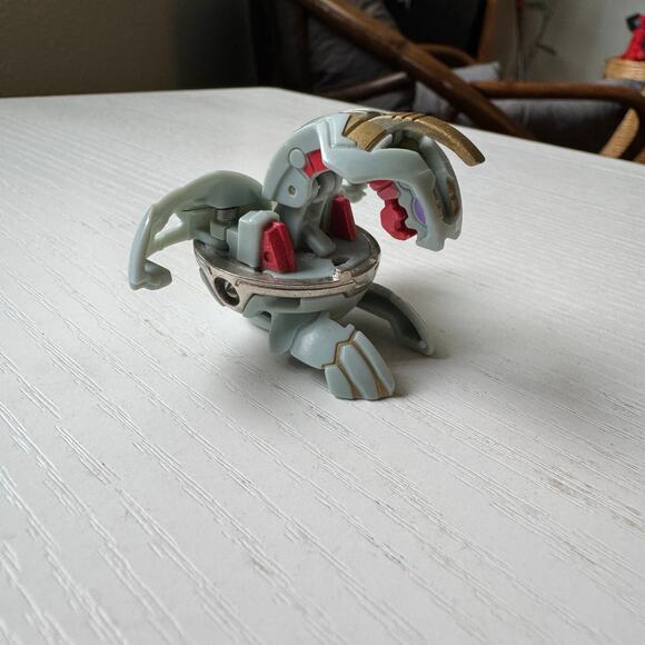 Bakugan B2 (NOT B1!) Haos Delta Dragonoid 650G Gray Heavy Metal Rare! - Picture 1 of 5